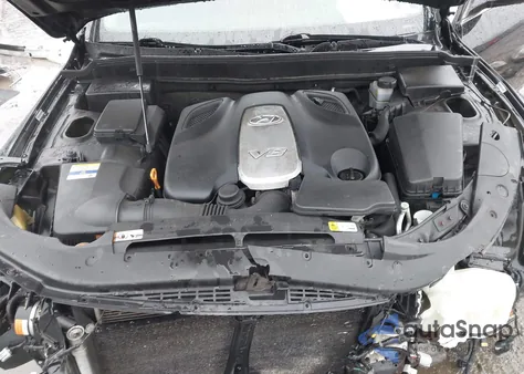 2012 Hyundai Genesis 4.6 z USA, uszkodzony, nr VIN KMHGC4DF0CU181265